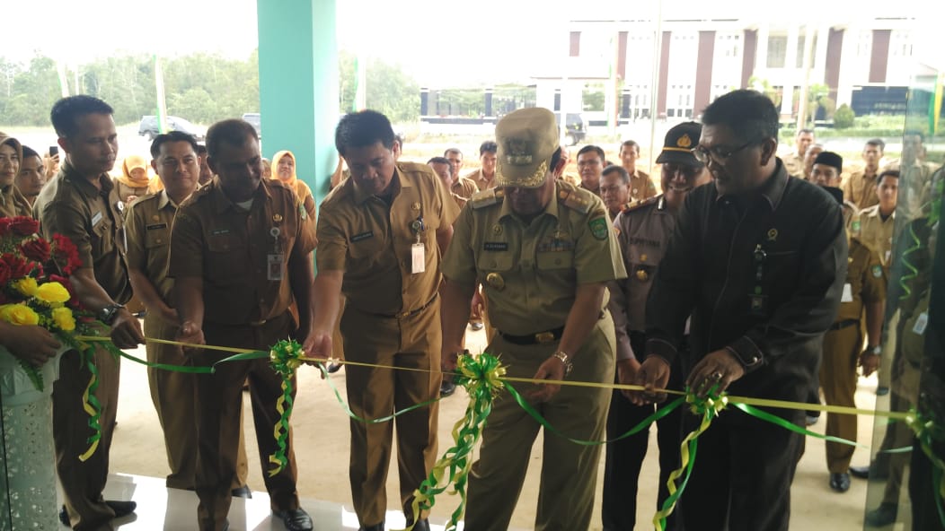 Bupati Rohul Resmikan Dua Gedung Kantor Baru
